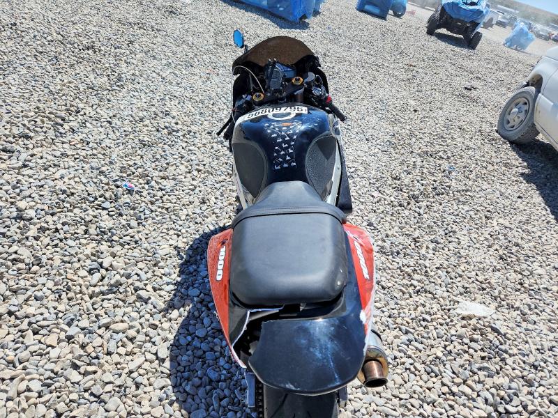 56809796 :رقم المزاد ، JS1GT74AX22108984 vin ، 2002 Suzuki Gsx-r1000 مزاد بيع