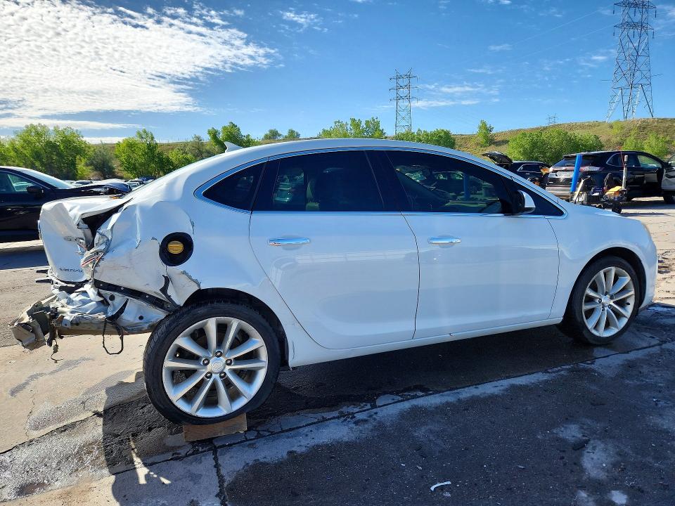 2013 Buick Verano მანქანა იყიდება აუქციონზე, vin: 1G4PP5SK7D4142507, აუქციონის ნომერი: 54925176