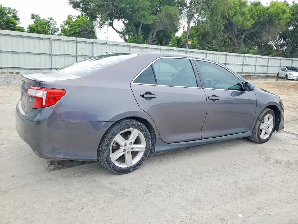 2013 Toyota Camry მანქანა იყიდება აუქციონზე, vin: 4T1BF1FK6DU288140, აუქციონის ნომერი: 56348226