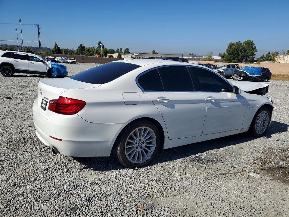 56628486 :رقم المزاد ، WBAFR7C55DC824030 vin ، 2013 Bmw 535 مزاد بيع