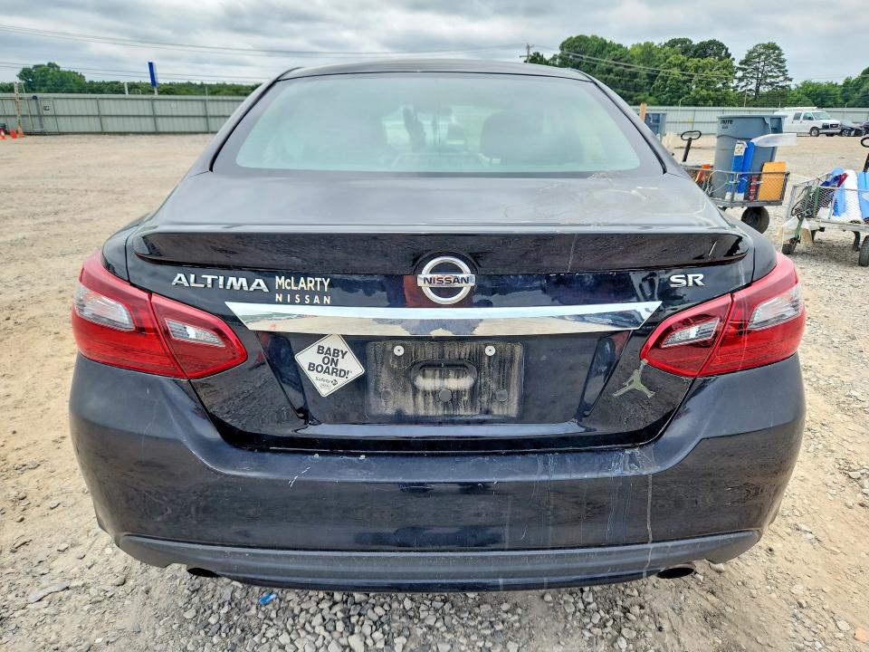 2018 Nissan Altima მანქანა იყიდება აუქციონზე, vin: 1N4AL3AP7JC232917, აუქციონის ნომერი: 58622406