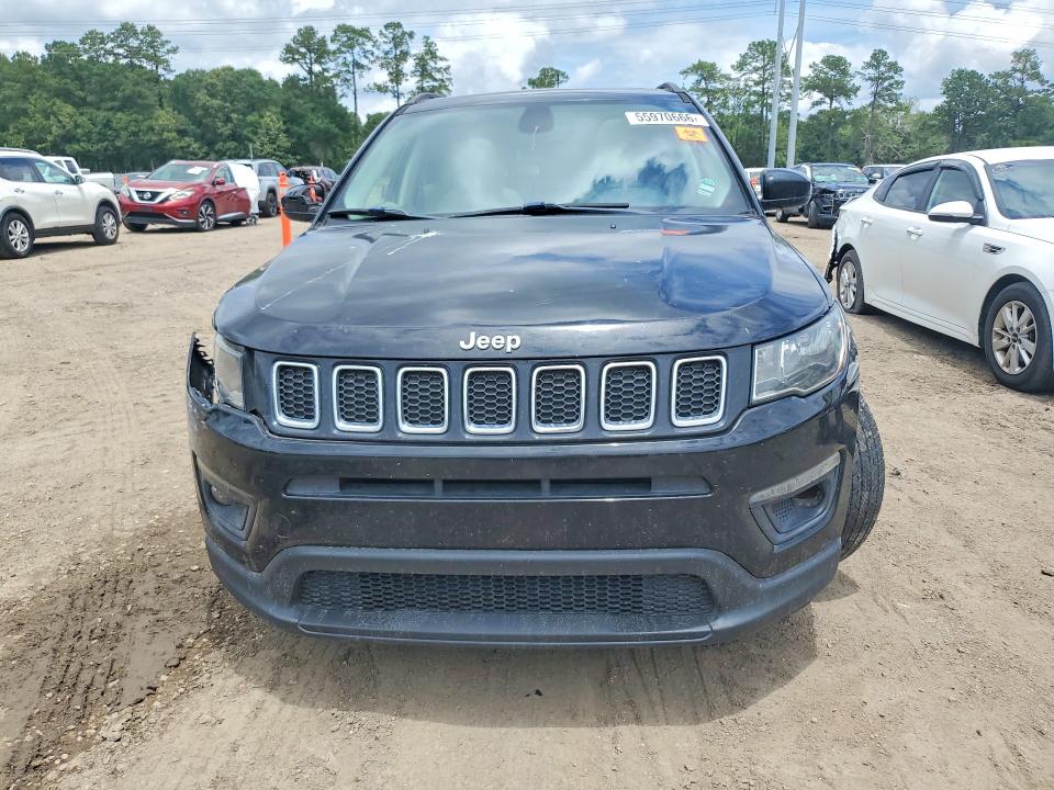 55970666 :رقم المزاد ، 3C4NJCBB7JT489164 vin ، 2018 Jeep Compass مزاد بيع