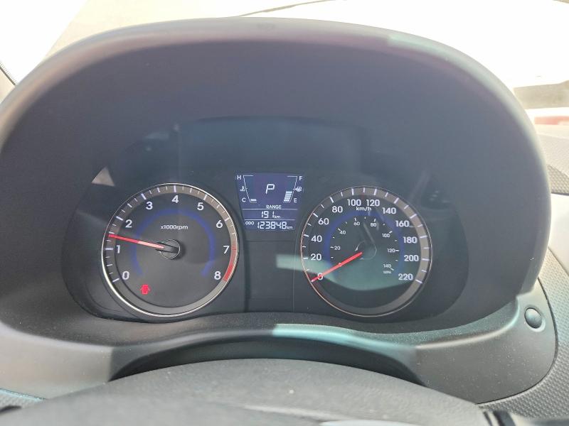 54903256 :رقم المزاد ، KMHCT4AE9DU510394 vin ، 2013 Hyundai Accent مزاد بيع