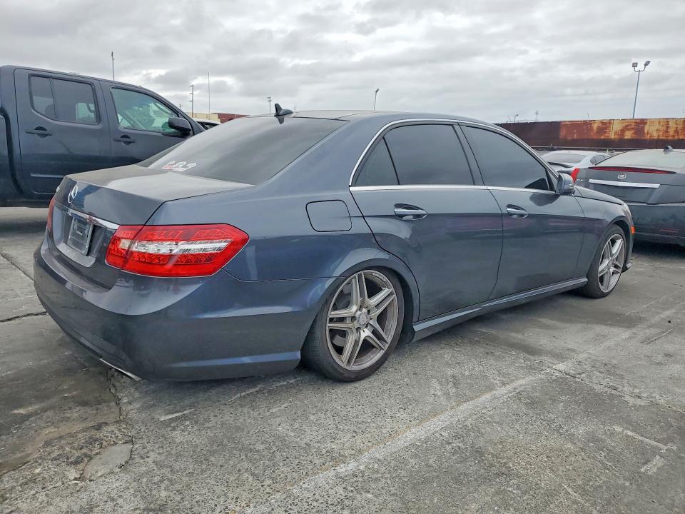 2011 Mercedes-benz E მანქანა იყიდება აუქციონზე, vin: WDDHF7CB6BA420999, აუქციონის ნომერი: 59153216