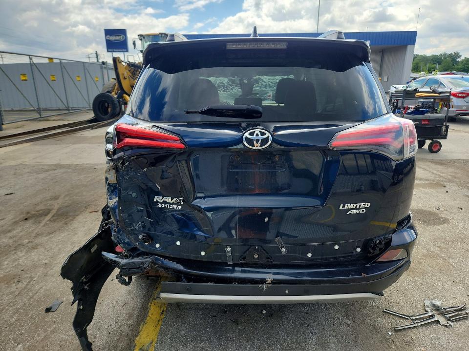 57917636 :رقم المزاد ، JTMDFREV9JD251960 vin ، 2018 Toyota Rav4 مزاد بيع