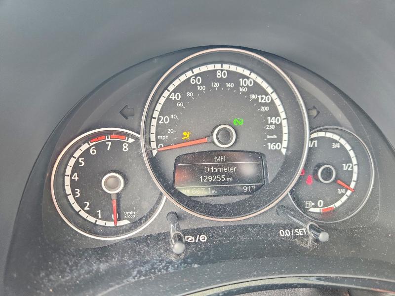 2016 Volkswagen Beetle მანქანა იყიდება აუქციონზე, vin: 3VWF17AT5GM636054, აუქციონის ნომერი: 56279476