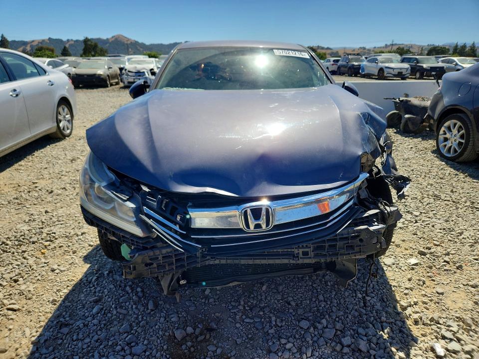 57021216 :رقم المزاد ، 1HGCR2F34HA256360 vin ، 2017 Honda Accord مزاد بيع