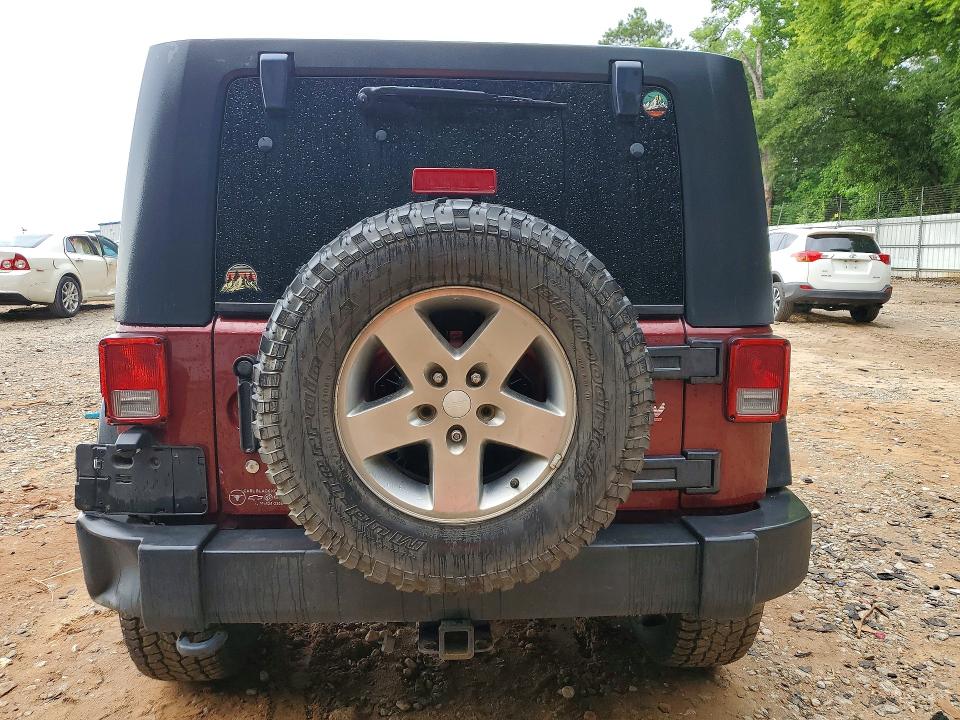 56863006 :رقم المزاد ، 1J4HA6H18AL195498 vin ، 2010 Jeep Wrangler Unlimited مزاد بيع