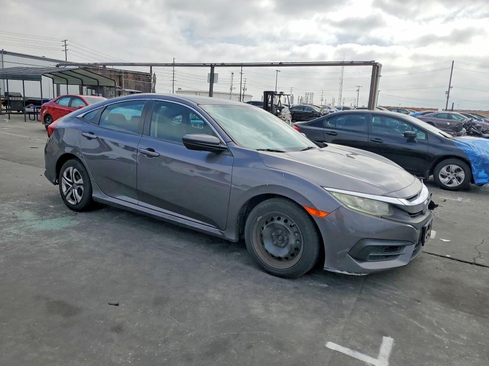 Продаж на аукціоні авто 2018 Honda Civic, vin: 2HGFC2F57JH547927, номер лоту: 57964796