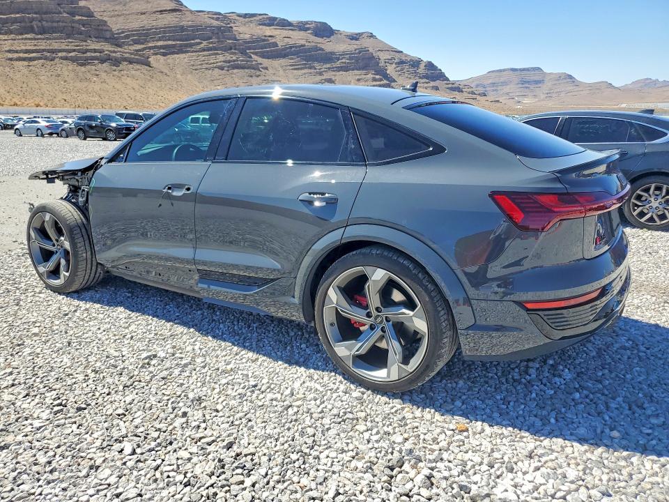 2024 Audi Sq8 E-tron მანქანა იყიდება აუქციონზე, vin: WA1DCBGE5RB051740, აუქციონის ნომერი: 58817356