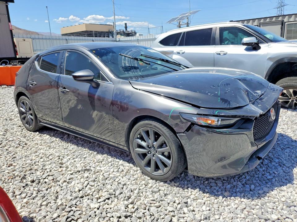 Продаж на аукціоні авто 2022 Mazda 3, vin: JM1BPALL3N1510781, номер лоту: 55711056