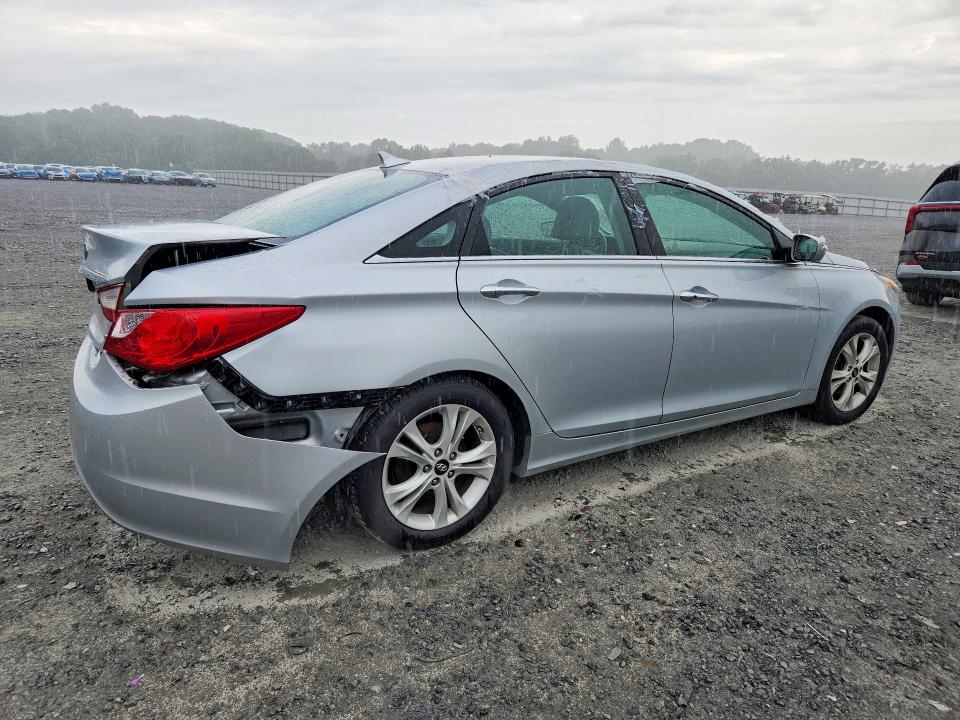 59106886 :رقم المزاد ، 5NPEC4AC4BH084648 vin ، 2011 Hyun Sonata مزاد بيع