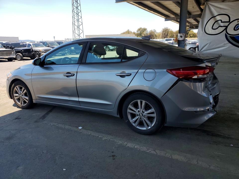 2017 Hyundai Elantra მანქანა იყიდება აუქციონზე, vin: KMHD84LF4HU243246, აუქციონის ნომერი: 58130396