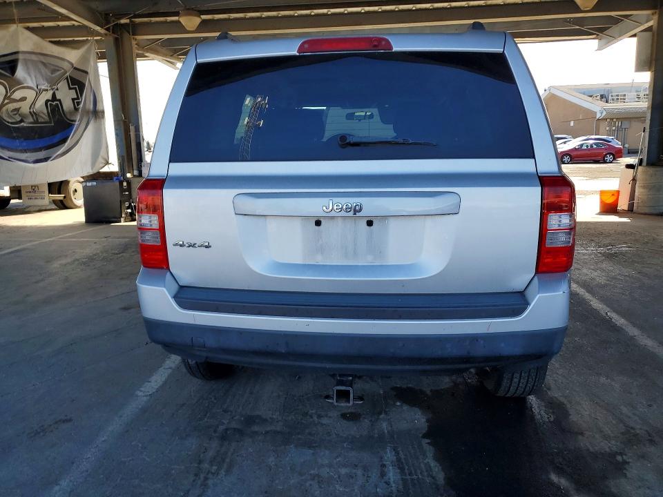 59198106 :رقم المزاد ، 1C4NJRBB8ED511462 vin ، 2014 Jeep Patriot مزاد بيع