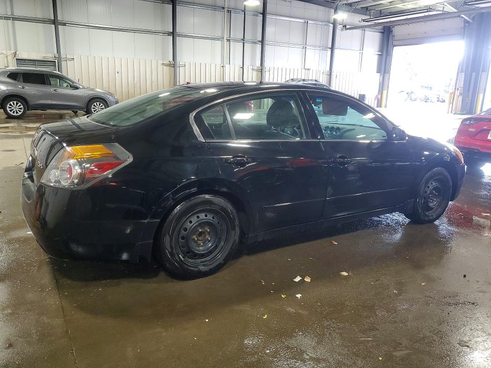 2010 Nissan Altima მანქანა იყიდება აუქციონზე, vin: 1N4AL2AP5AC136214, აუქციონის ნომერი: 58763866