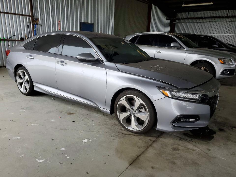 55070816 :رقم المزاد ، 1HGCV2F92LA031332 vin ، 2020 Honda Accord مزاد بيع