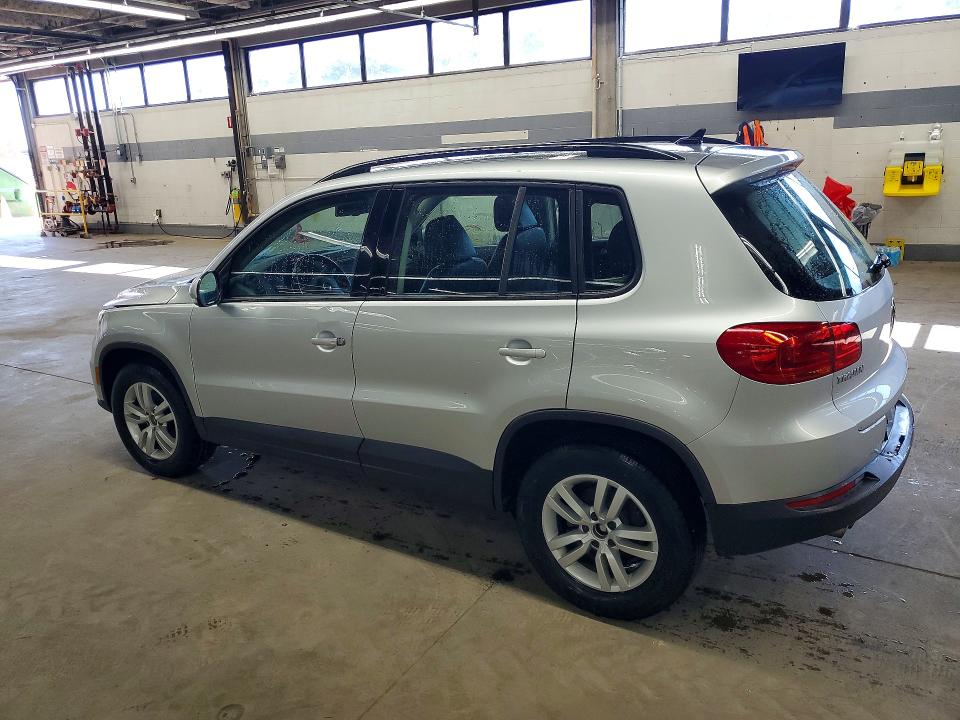 2017 Volkswagen Tiguan მანქანა იყიდება აუქციონზე, vin: WVGBV7AX2HK013102, აუქციონის ნომერი: 56166956