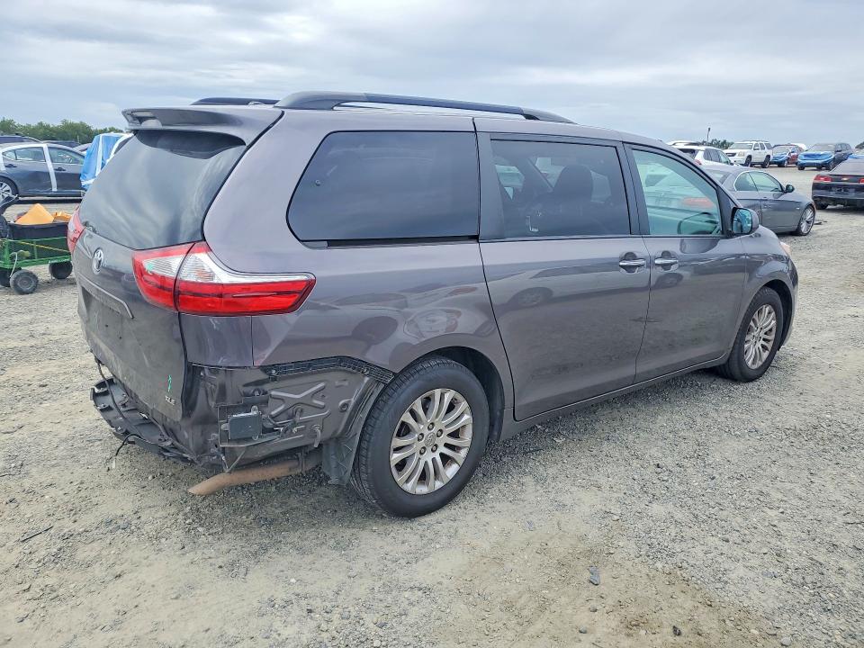 56398186 :رقم المزاد ، 5TDYZ3DC9HS891655 vin ، 2017 Toyota Sienna مزاد بيع