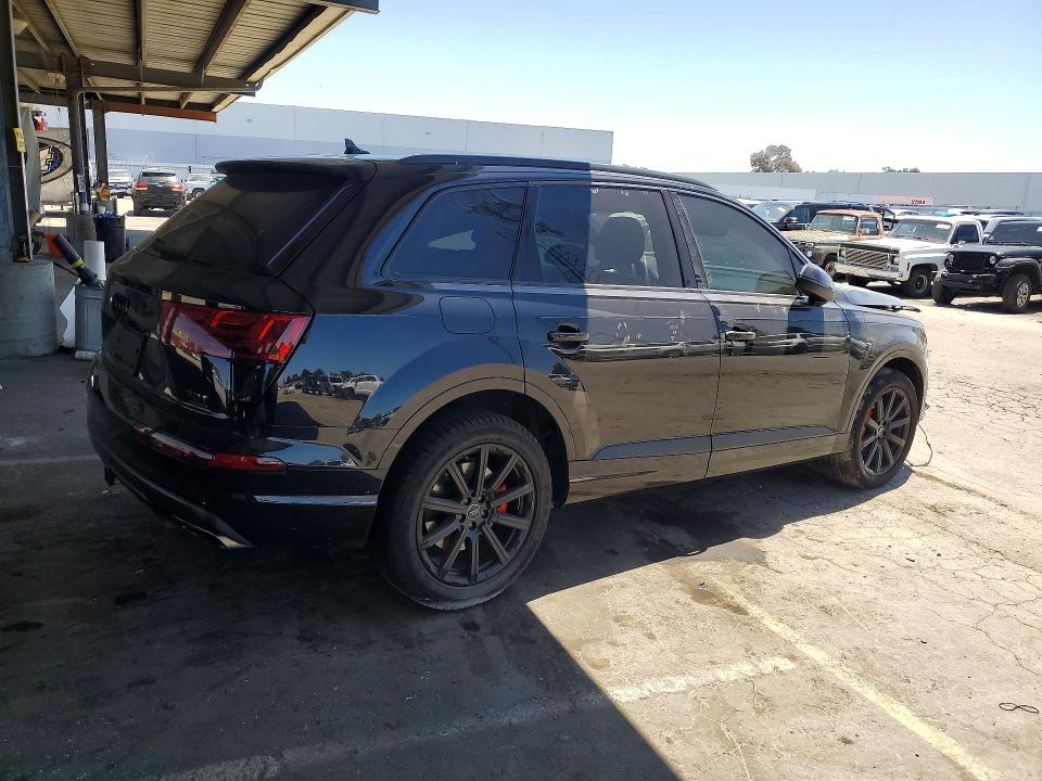 Продажа на аукционе авто 2017 Audi Q7, vin: WA1LAAF78HD008270, номер лота: 56519616