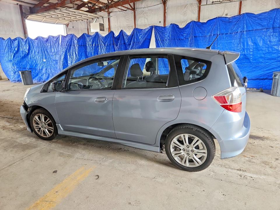 57651636 :رقم المزاد ، JHMGE8G5XBC005755 vin ، 2011 Honda Fit مزاد بيع
