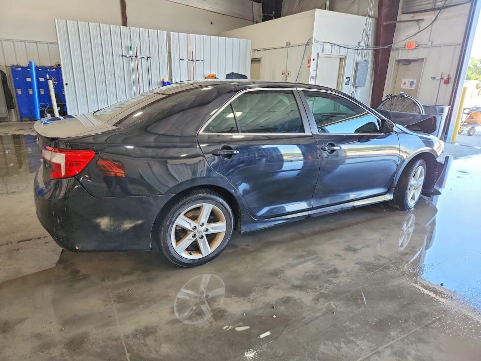 2013 Toyota Camry მანქანა იყიდება აუქციონზე, vin: 4T1BF1FK7DU695013, აუქციონის ნომერი: 55875936
