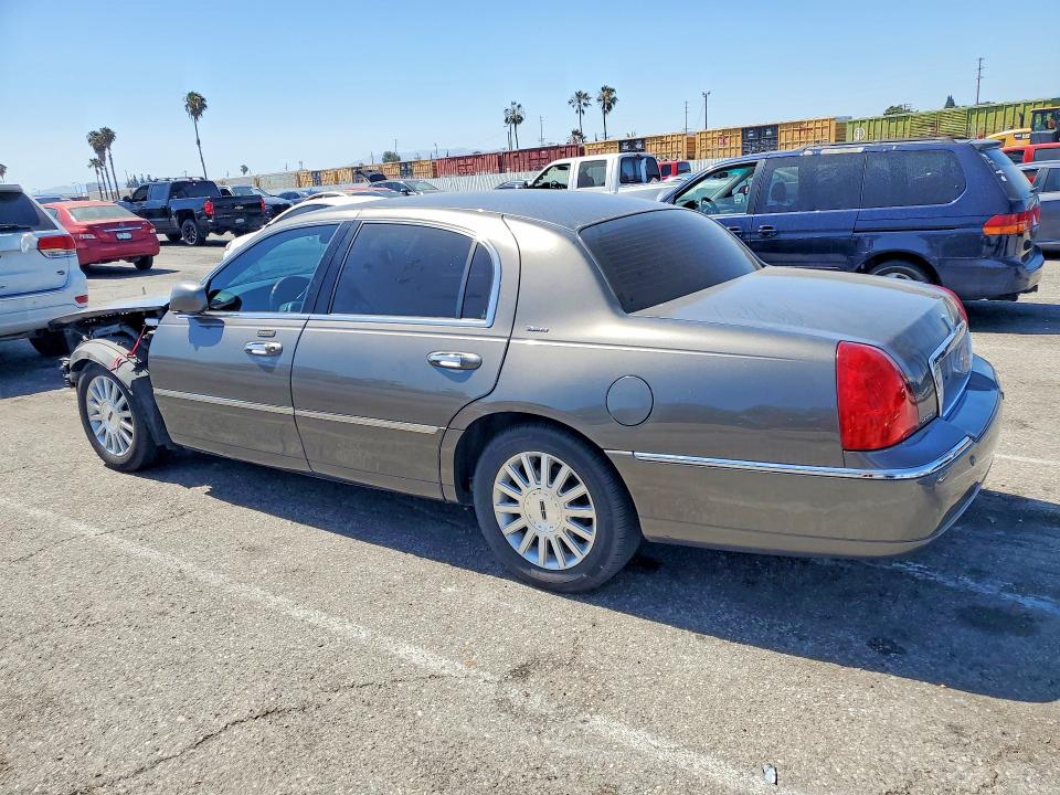 Продаж на аукціоні авто 2004 Lincoln Town Car, vin: 1LNHM83W34Y659909, номер лоту: 55579666