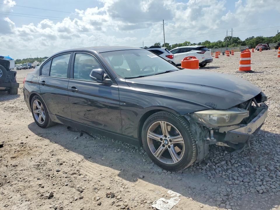 58548326 :رقم المزاد ، WBA3A5G50DNP21465 vin ، 2013 Bmw 328 مزاد بيع