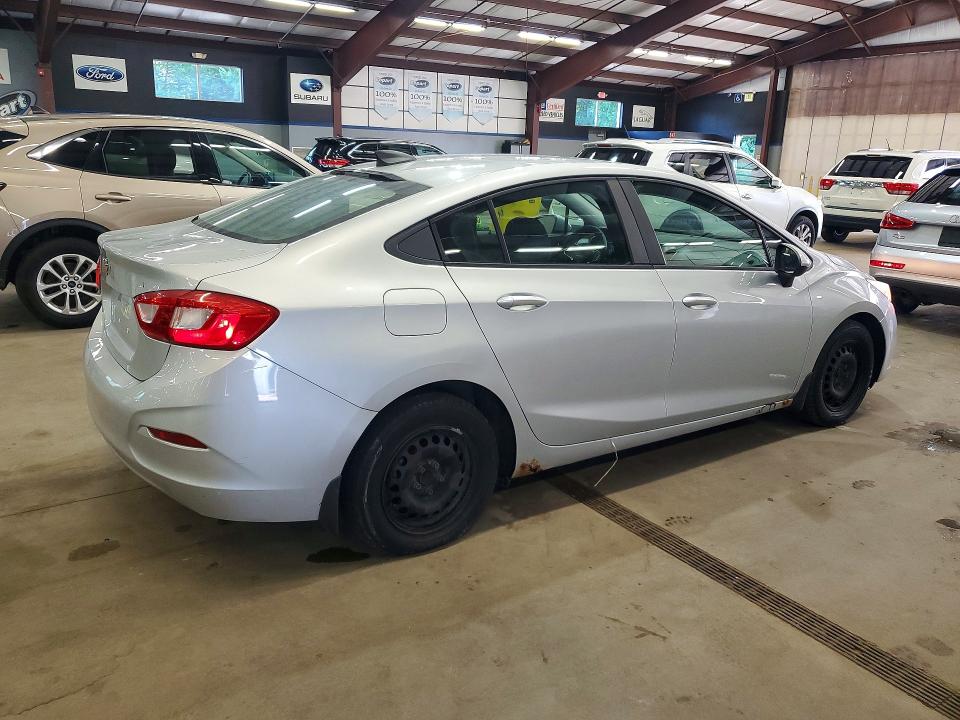 Продажа на аукционе авто 2017 Chevrolet Cruze, vin: 1G1BC5SMXH7117951, номер лота: 58785696
