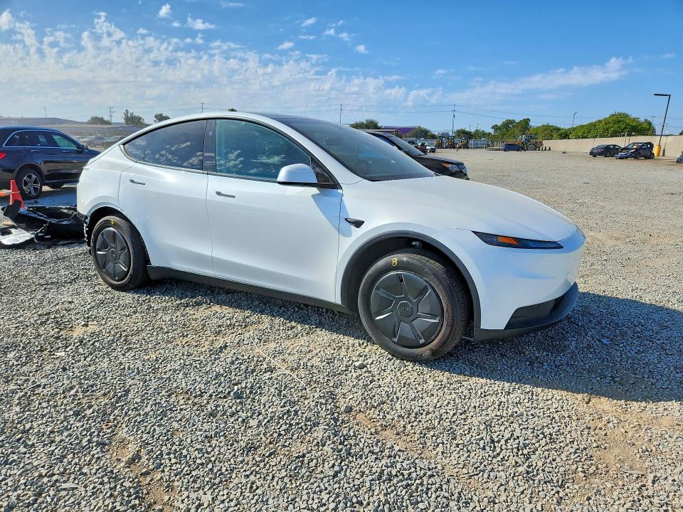 Продажа на аукционе авто 2026 Tesla Model Y, vin: 7SAYGDED8TA605598, номер лота: 57275346