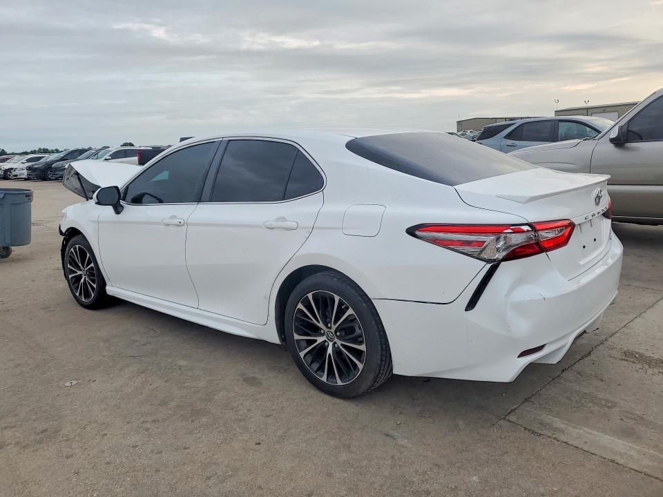 2018 Toyota Camry მანქანა იყიდება აუქციონზე, vin: 4T1B11HK7JU667039, აუქციონის ნომერი: 57340496
