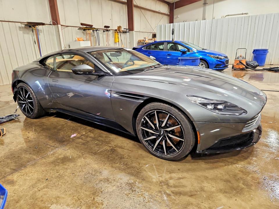 2017 Aston Martin Db11 მანქანა იყიდება აუქციონზე, vin: SCFRMFAV2HGL02578, აუქციონის ნომერი: 57853766