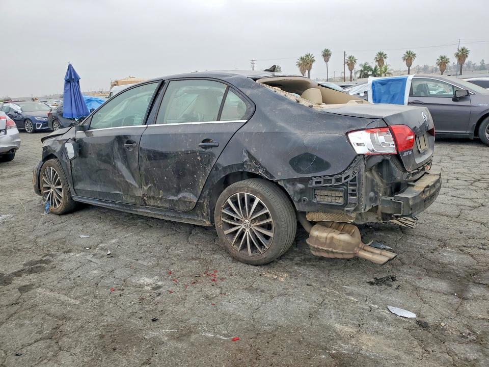 57633426 :رقم المزاد ، 3VWLP7AJ3CM131608 vin ، 2012 Volkswagen Jetta مزاد بيع
