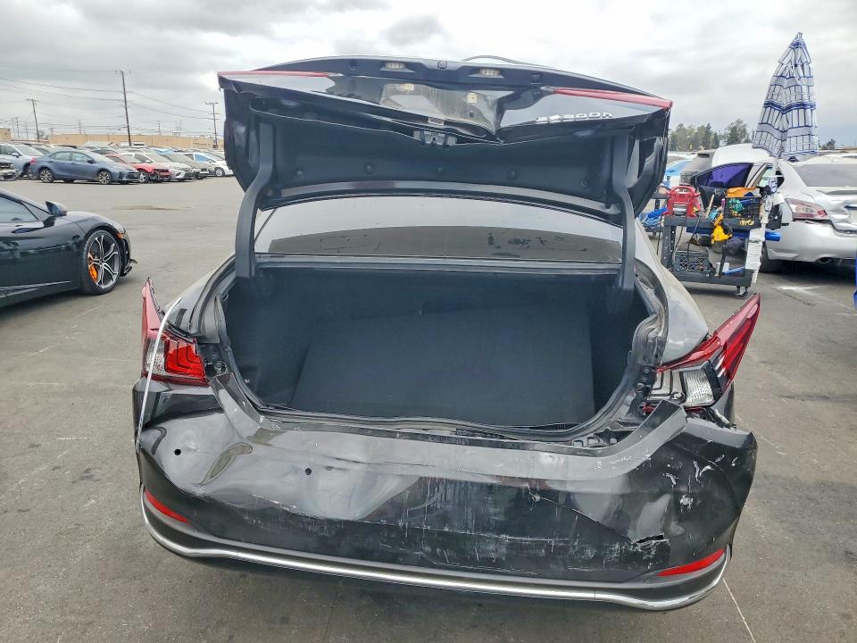 85609695 :رقم المزاد ، 58ADA1C12PU033131 vin ، 2023 Lexus Es 300h مزاد بيع