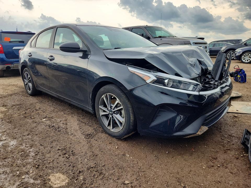 56078266 :رقم المزاد ، 3KPF24AD2RE714715 vin ، 2024 Kia Forte مزاد بيع