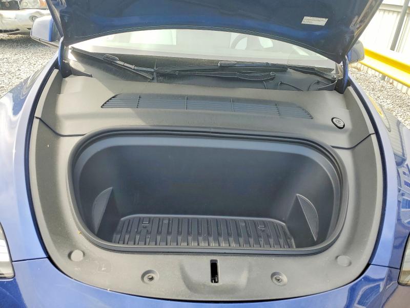2025 Tesla Model Y მანქანა იყიდება აუქციონზე, vin: 7SAYGDEF6SA352748, აუქციონის ნომერი: 55920856