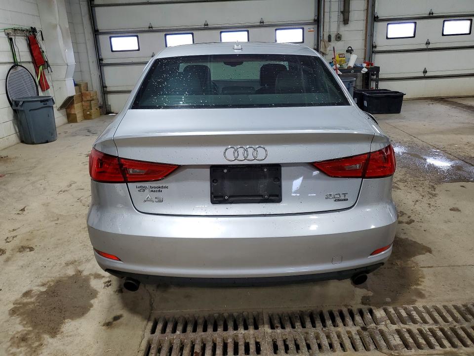 Продажа на аукционе авто 2015 Audi A3, vin: WAUEFGFFXF1033354, номер лота: 57698396