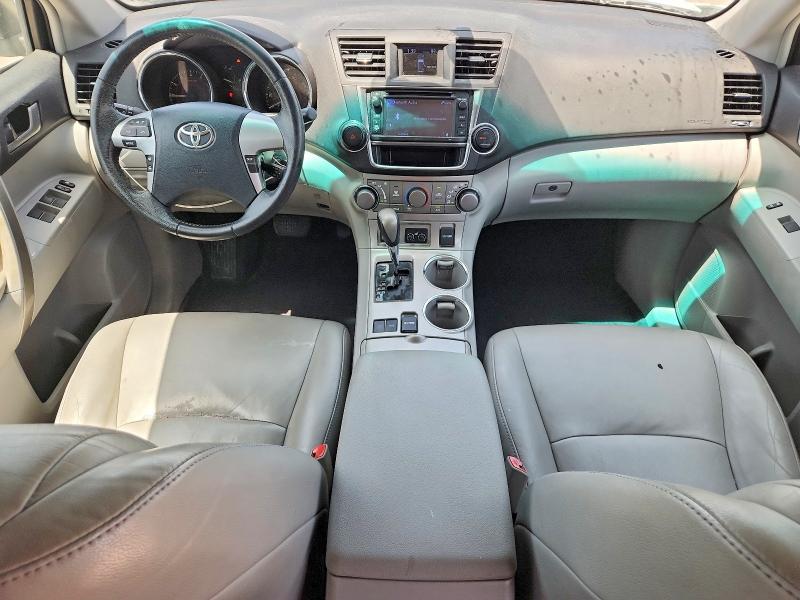 2013 Toyota Highlander მანქანა იყიდება აუქციონზე, vin: 5TDZK3EH3DS095657, აუქციონის ნომერი: 59218036