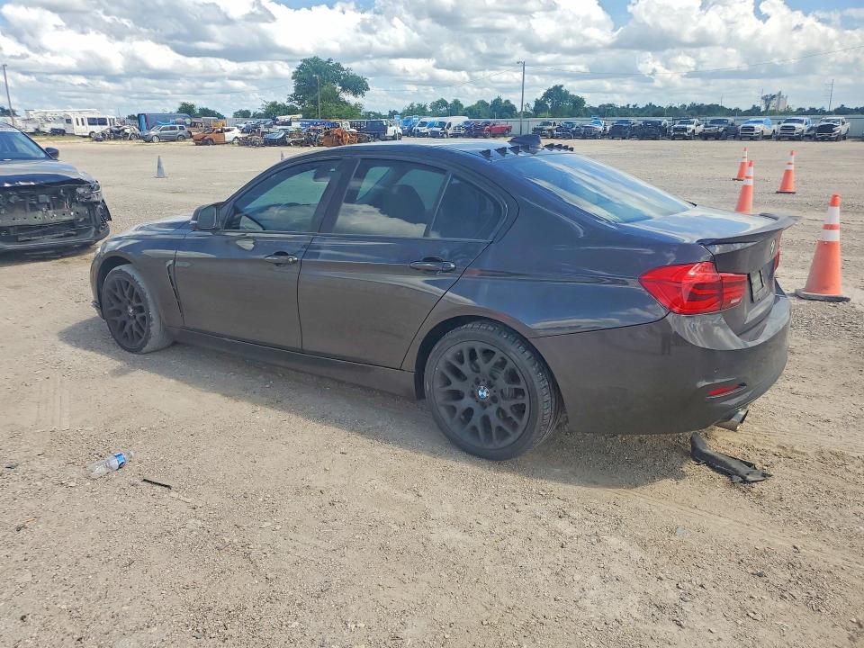 56542786 :رقم المزاد ، WBA8E1G51GNT35161 vin ، 2016 Bmw 320 مزاد بيع