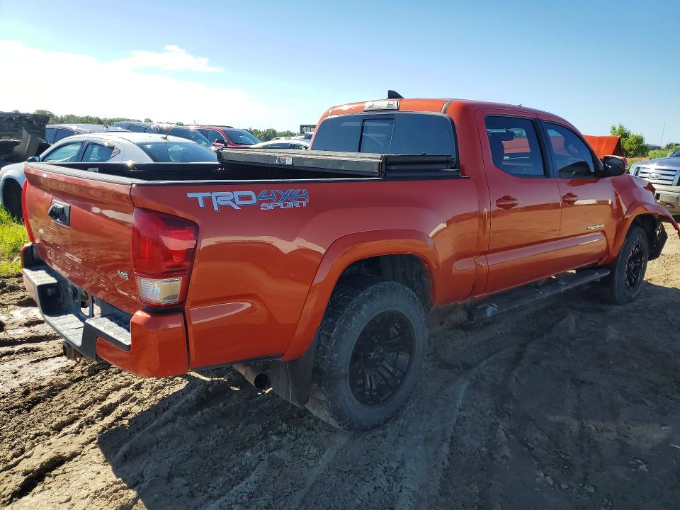 57846866 :رقم المزاد ، 5TFDZ5BN2HX021867 vin ، 2017 Toyota Tacoma مزاد بيع