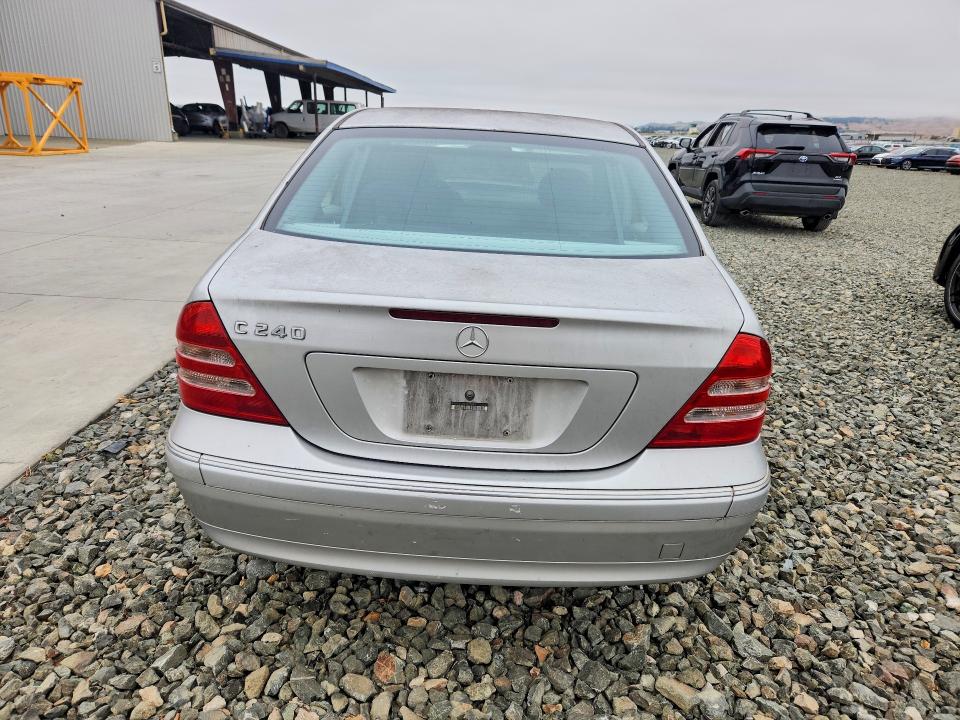 2004 Mercedes-benz C მანქანა იყიდება აუქციონზე, vin: WDBRF61J44A576463, აუქციონის ნომერი: 58074156