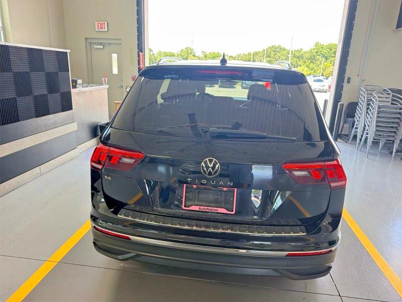 2022 Volkswagen Tiguan მანქანა იყიდება აუქციონზე, vin: 3VV3B7AX7NM110142, აუქციონის ნომერი: 55907416