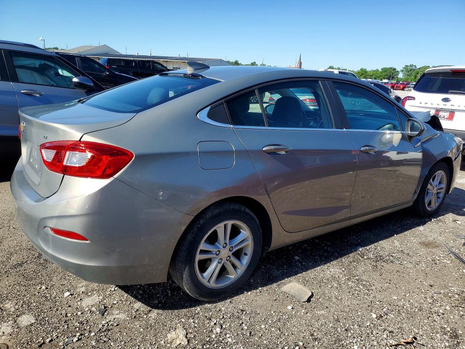 2017 Chevrolet Cruze მანქანა იყიდება აუქციონზე, vin: 1G1BE5SMXH7132394, აუქციონის ნომერი: 56844866