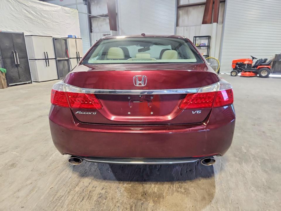 Продаж на аукціоні авто 2015 Honda Accord, vin: 1HGCR3F85FA005037, номер лоту: 58070106