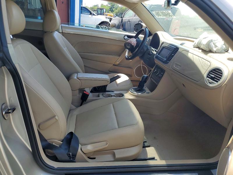 56408706 :رقم المزاد ، 3VWJX7AT0DM671704 vin ، 2013 Volkswagen Beetle مزاد بيع