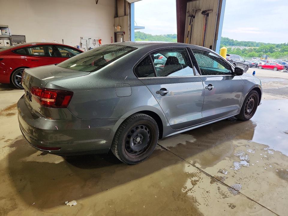 57909776 :رقم المزاد ، 3VW2B7AJ3HM356953 vin ، 2017 Volkswagen Jetta مزاد بيع