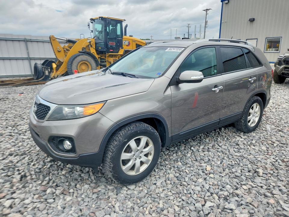 2013 Kia Sorento მანქანა იყიდება აუქციონზე, vin: 5XYKT4A68DG421507, აუქციონის ნომერი: 56297056