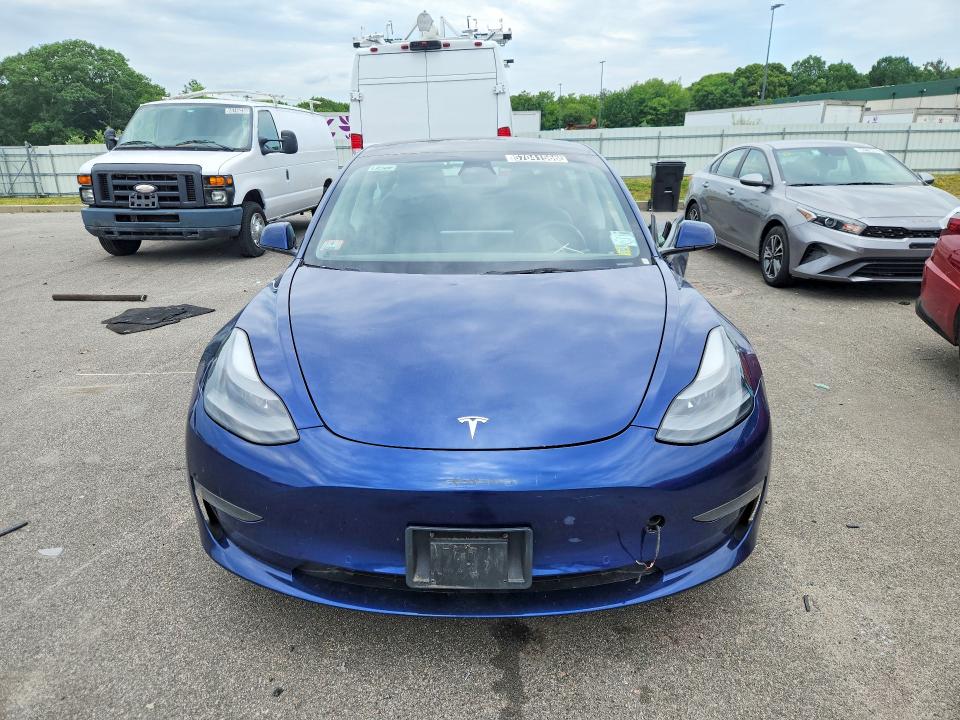 2022 Tesla Model 3 მანქანა იყიდება აუქციონზე, vin: 5YJ3E1EA9NF371026, აუქციონის ნომერი: 57041566