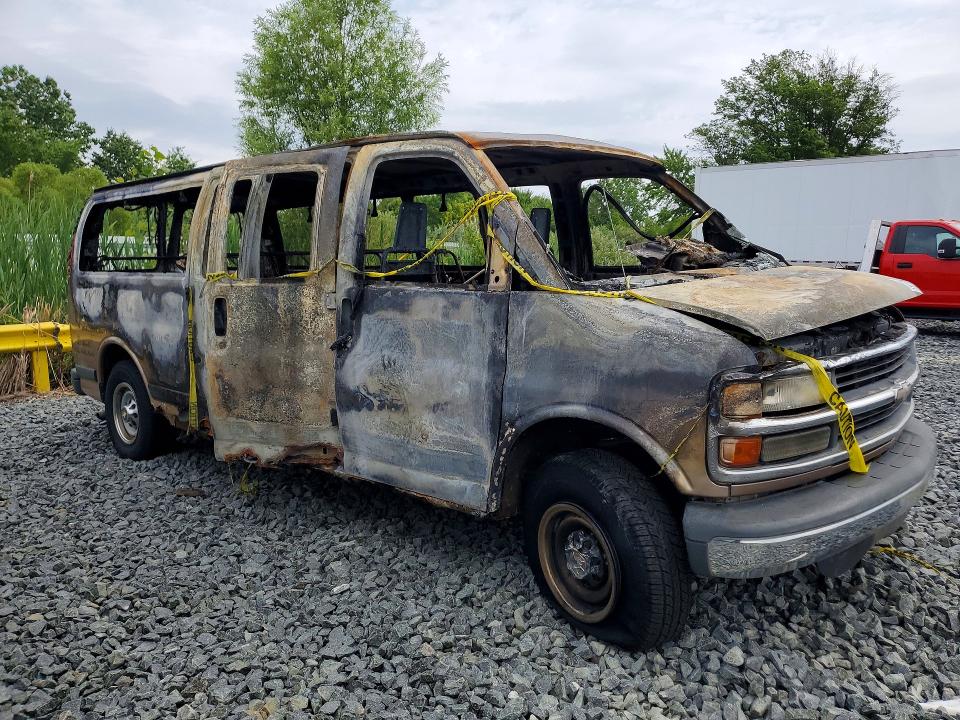 58211976 :رقم المزاد ، 1GAHG39RX11173966 vin ، 2001 Chevrolet Express G3500 مزاد بيع