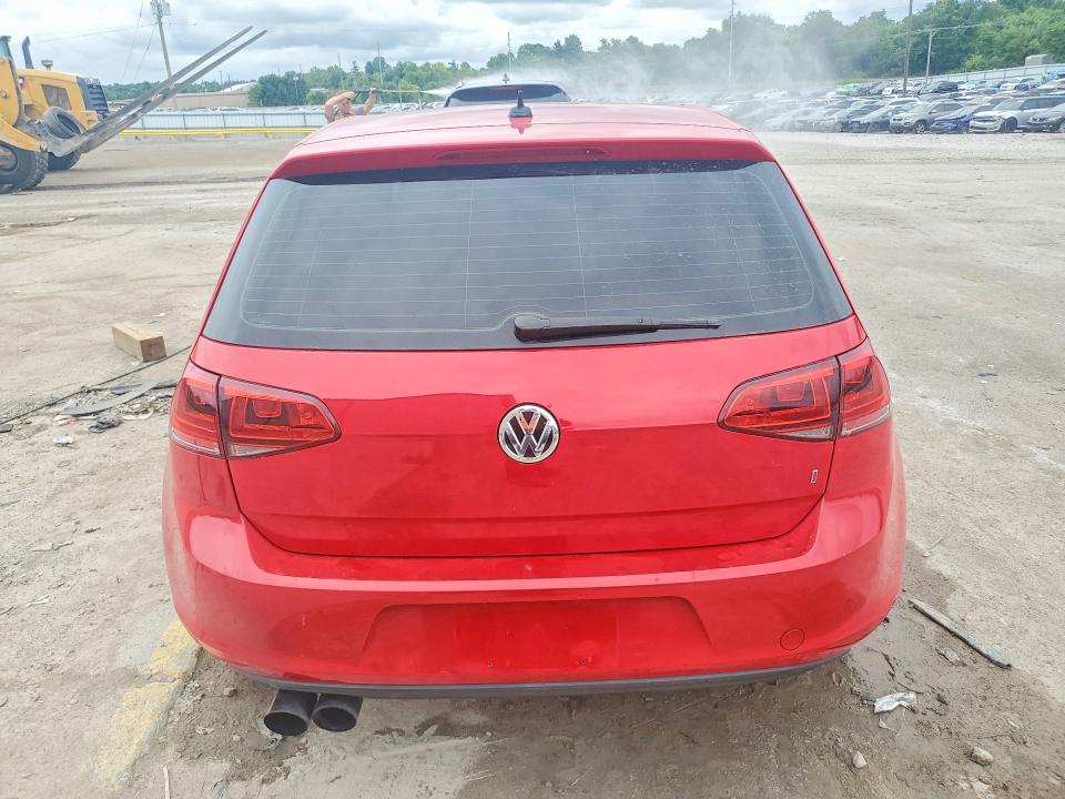 56239496 :رقم المزاد ، 3VW217AU7HM073906 vin ، 2017 Volkswagen Golf مزاد بيع