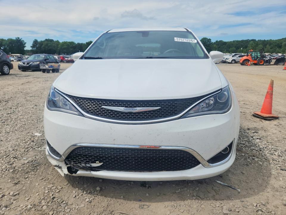 Продажа на аукционе авто 2018 Chrysler Pacifica, vin: 2C4RC1FGXJR113180, номер лота: 57571226